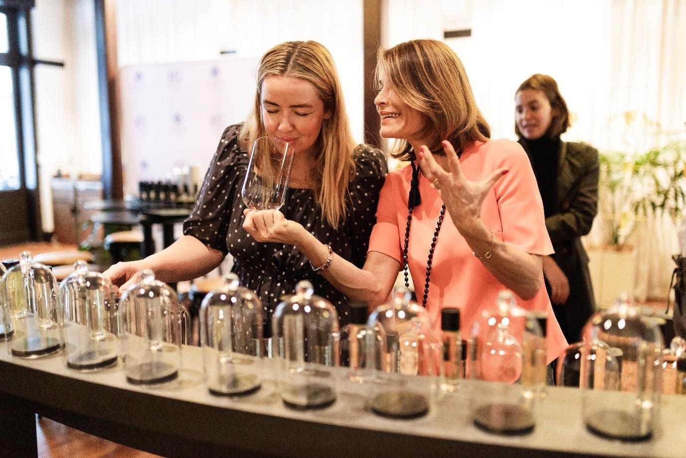 How to a Perfumer A Guide to Starting Your Fragrance Journey Blog Maison 21G